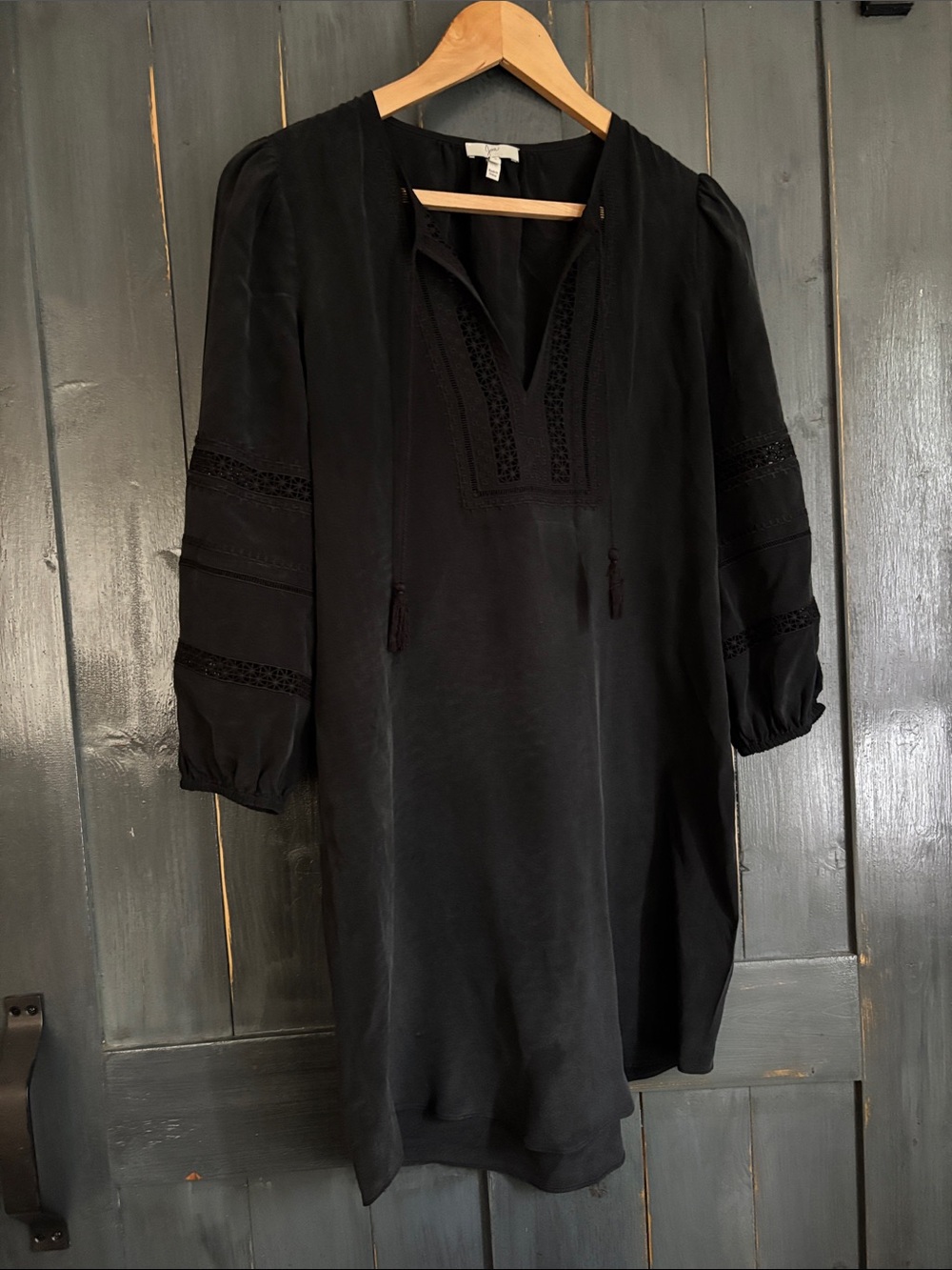 🖤Joie 100% Silk Tunic // Mini dress  Black V-Neck Tunic with Crochet Trim Sz S